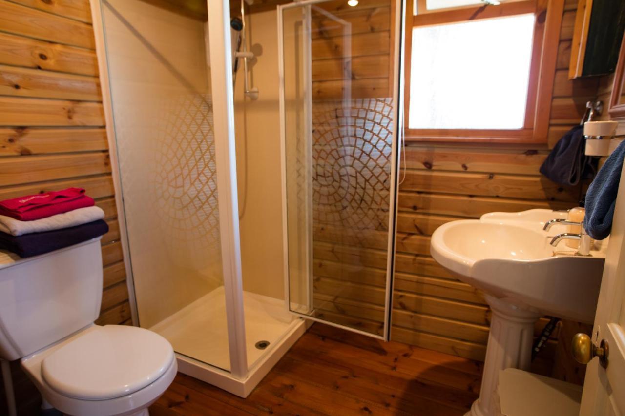 Heatherbell Cottage Guest Accommodation เวสต์เบย์ ภายนอก รูปภาพ