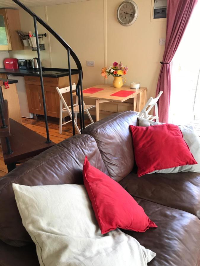 Heatherbell Cottage Guest Accommodation เวสต์เบย์ ภายนอก รูปภาพ
